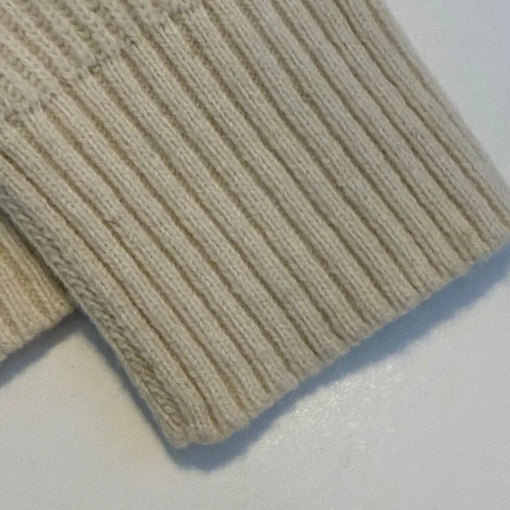 SIZE SMALL Patagonia Wornwear Recycled Wool Cream Button Front VNeck Cardigan - Picture 6 of 11